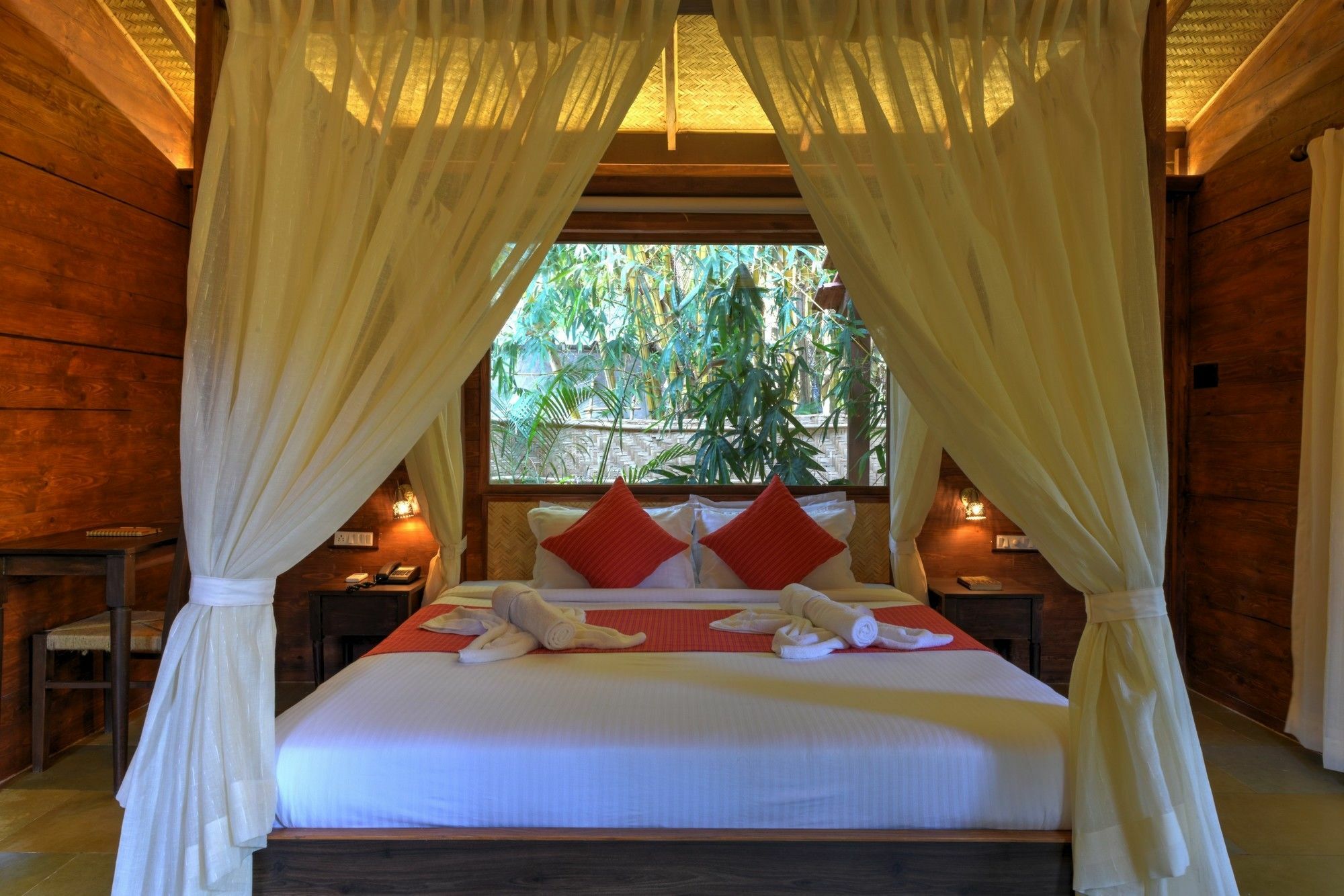 Hotel Village 3*